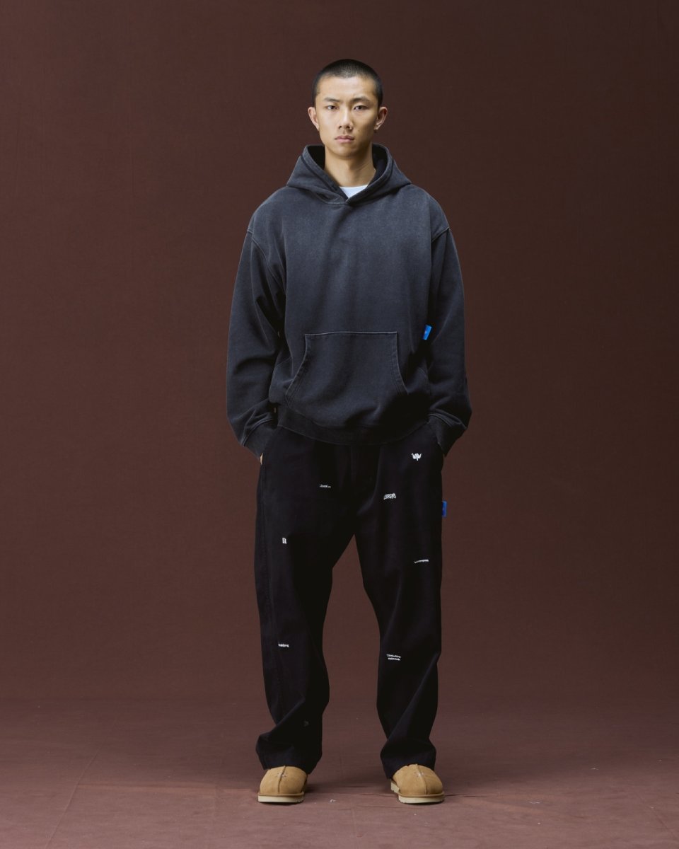 画像11: Liberaiders  MULTI EMBROIDERY CHINO TROUSERS (11)