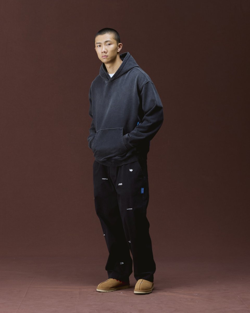 画像12: Liberaiders  MULTI EMBROIDERY CHINO TROUSERS (12)