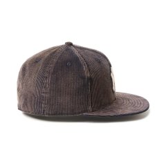 画像4: NEW ERA  59FIFTY Faded Corduroy ニューヨーク・ヤンキース ネイビー (4)