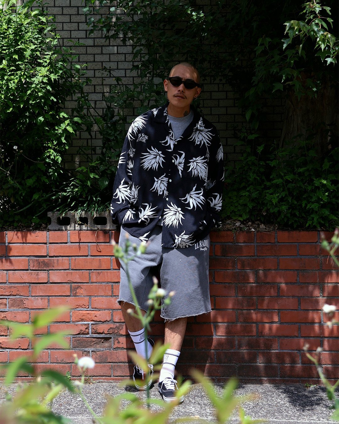 RADIALLのL/Sアロハシャツを使用したスタイリング