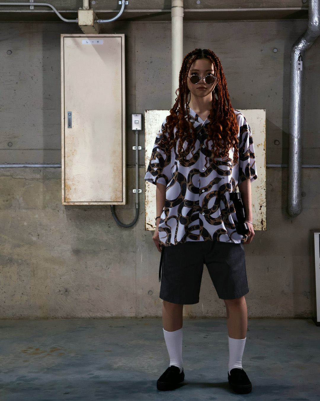 【CALEE】 ALLOVER SNAKE PATTERN S/S SH