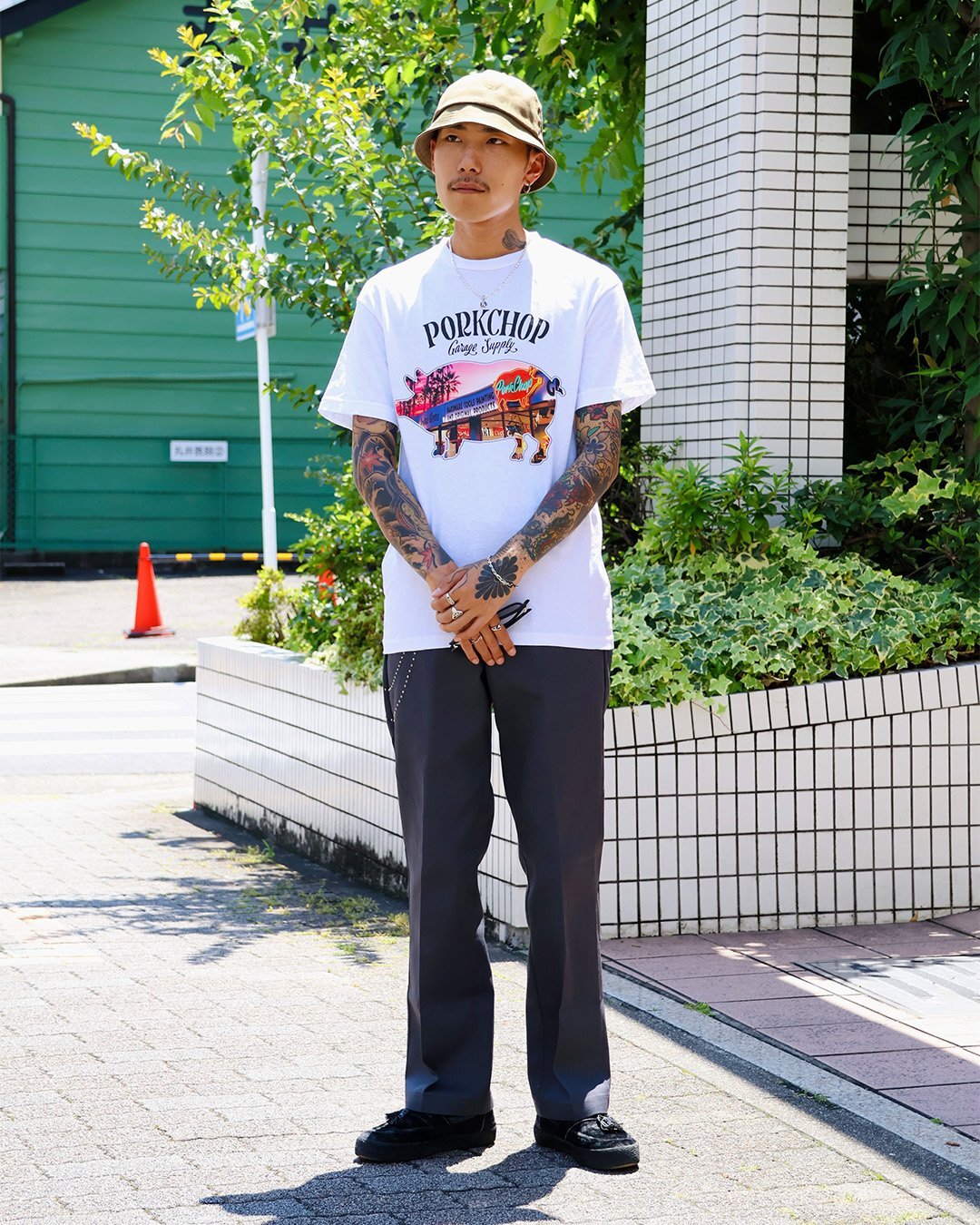 【PORKCHOP GARAGE SUPPLY】 PORK STORE TEE