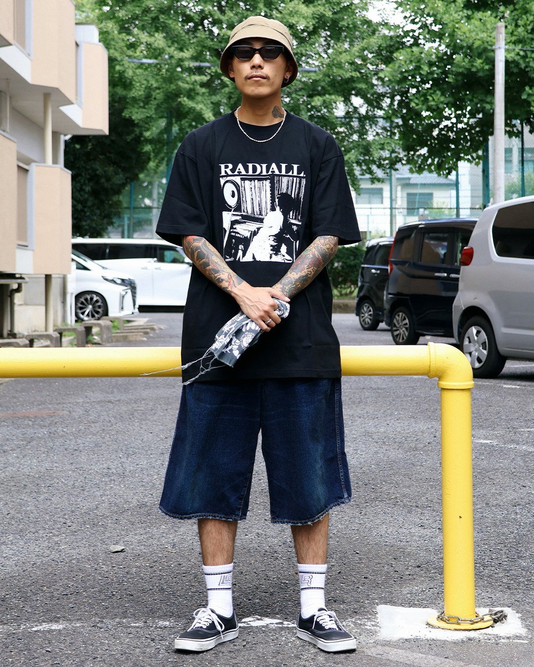 【RADIALL】ライトオンスボディを使用した"DIG - CREW NECK T-SHIRT S/S"