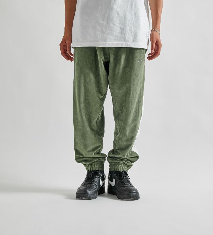 APPLEBUM Synthetic Suede Track Pants (Green) 2220807 公式通販
