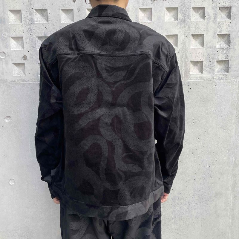 CALEE ALLOVER SNAKE PATTERN VELVETEEN JACKET CL-23AW011SP 公式通販